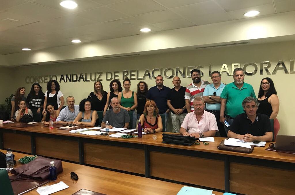 Firma del Convenio General de Sevilla y Provincia