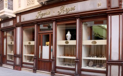La Joyería Reyes, asociado de Aprocom, catalogado por el Ayuntamiento como establecimiento emblemático