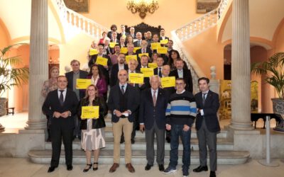 Cinco comercios de Aprocom galardonados con el distintivo de establecimientos emblemáticos de la ciudad para impulsar su actividad