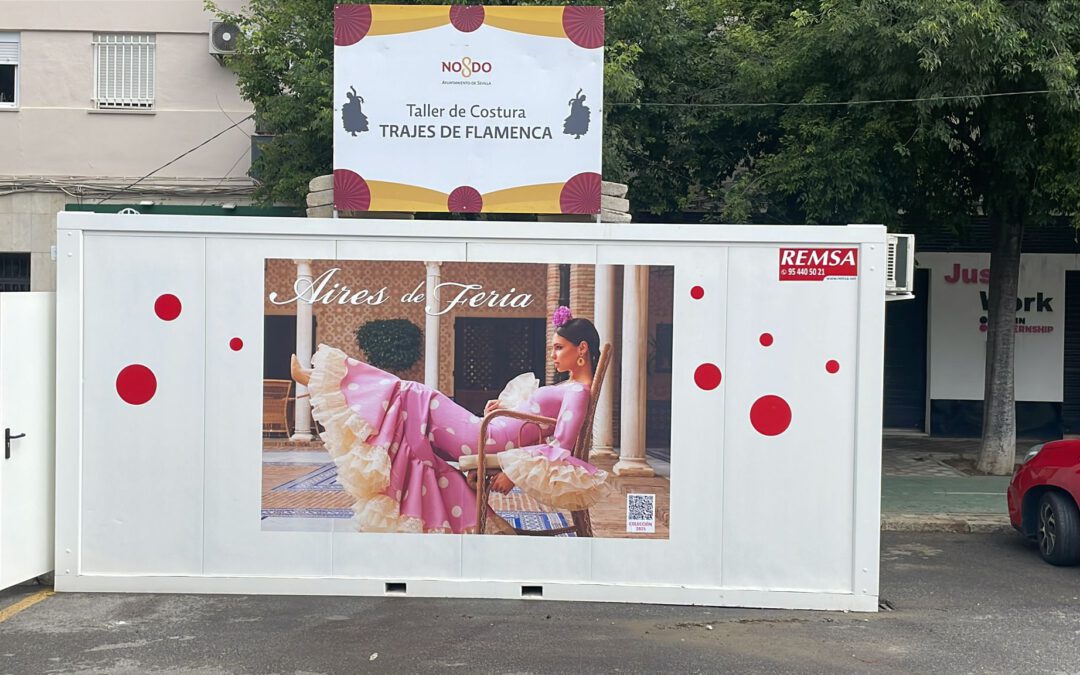 Nuestro asociado Aires de Feria ha arreglado más de 500 prendas de flamenca esta feria en la caseta de Flota de Indias