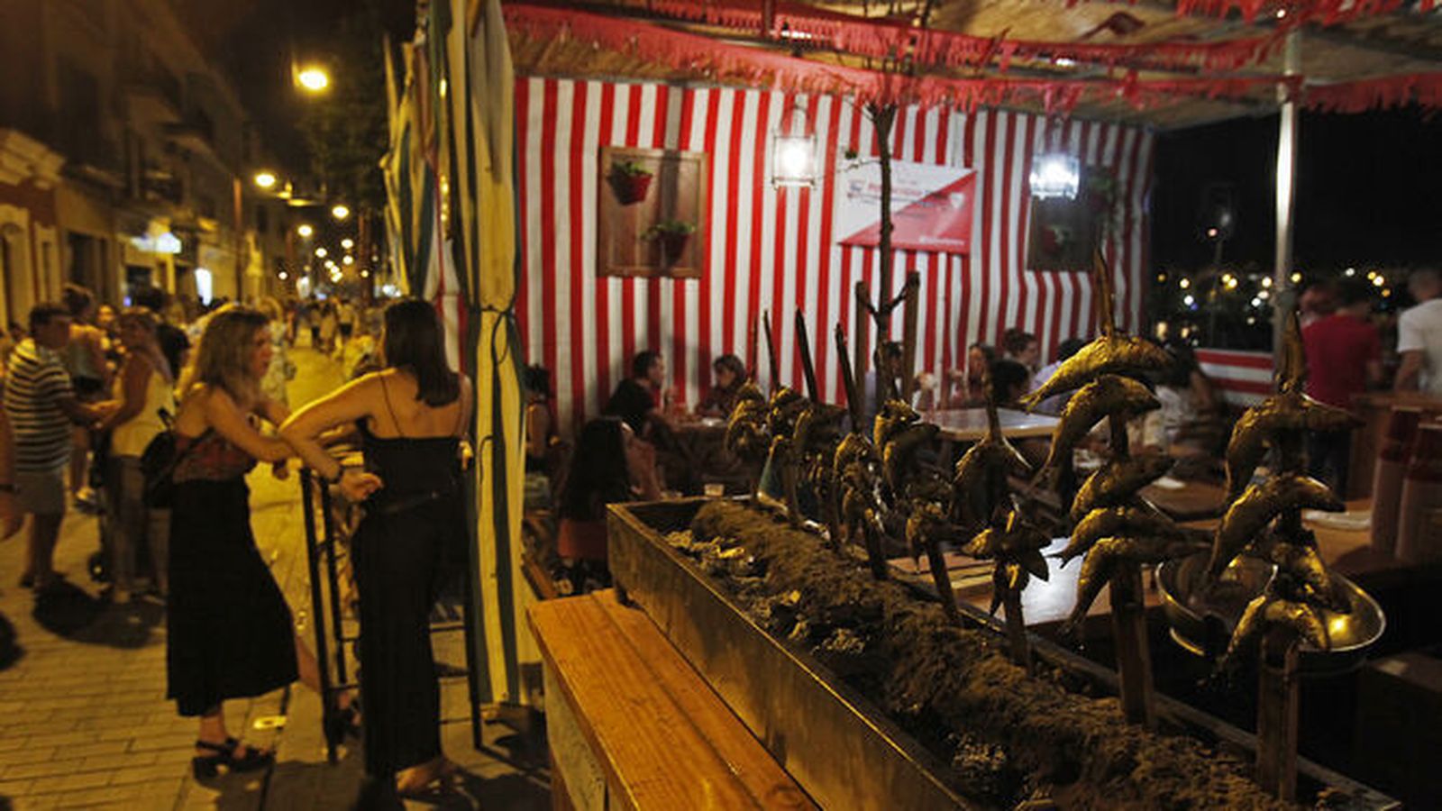 Guía para moverse por la Velá de Triana: calles cortadas, prohibiciones para aparcar y paradas de taxi